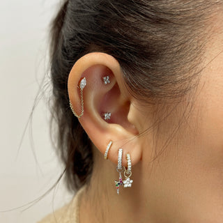 Nova piercing met diamanten